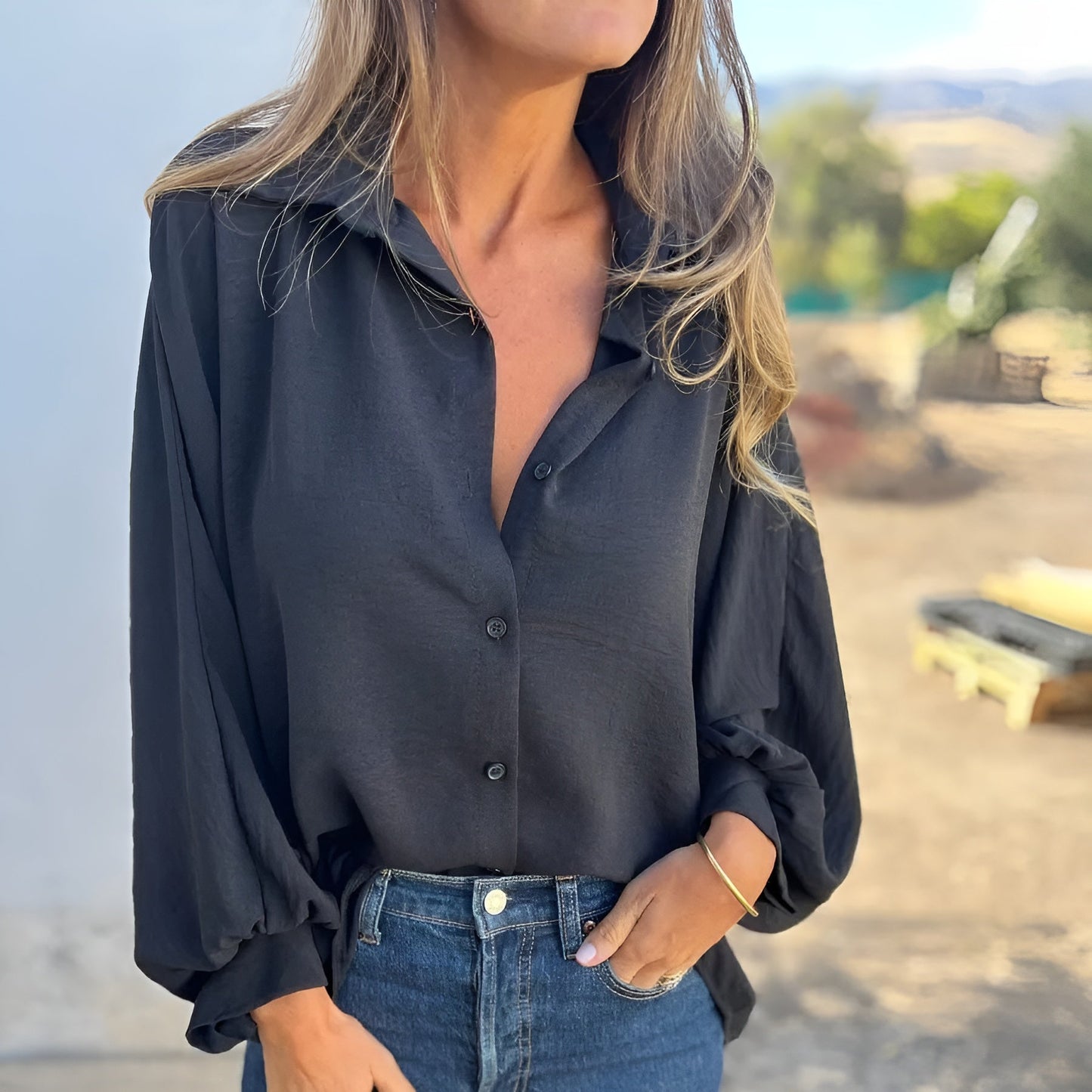 Bibbi™ | Silky elegance in oversized design