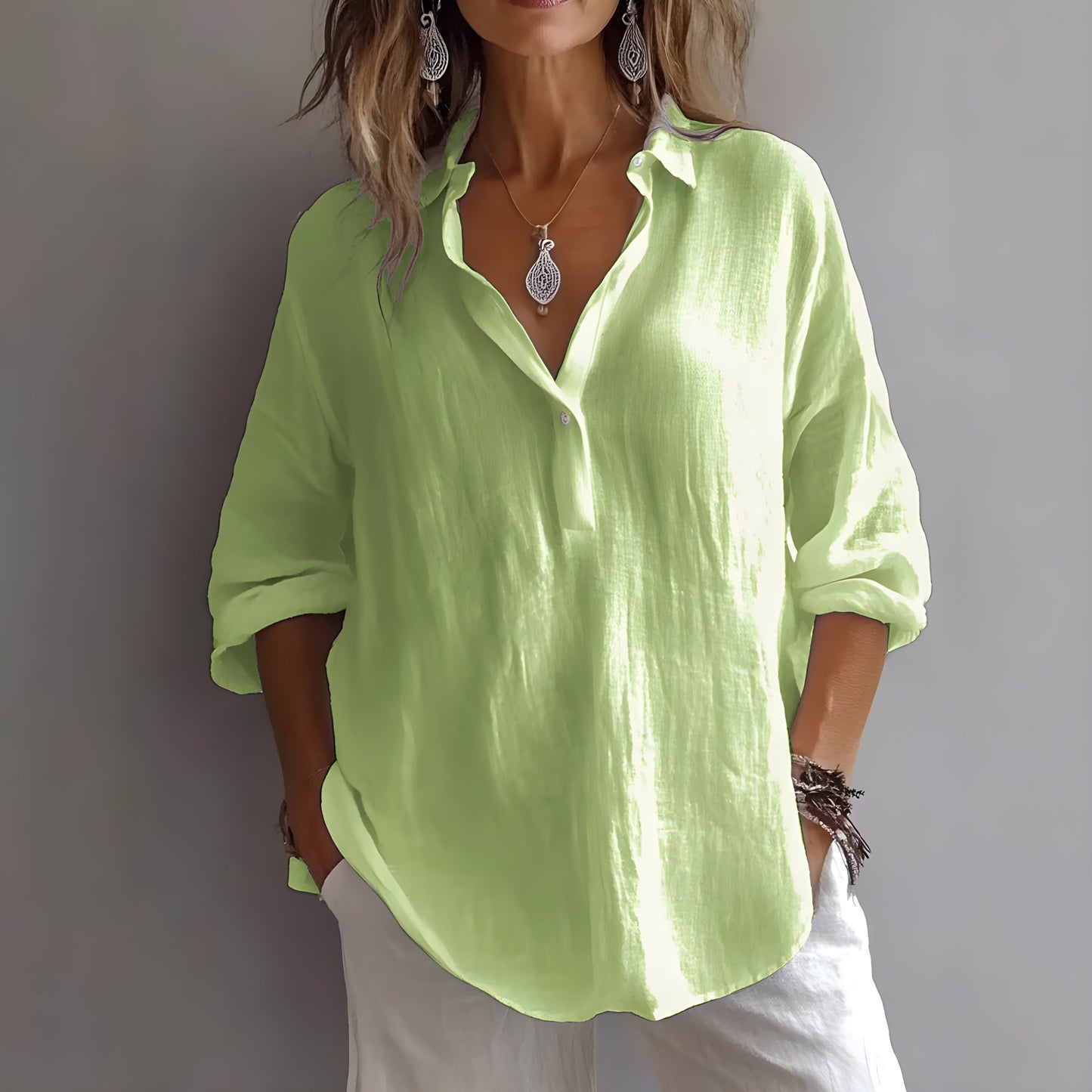 Amanda™ | Elegant Blouse with Relaxed Sophistication